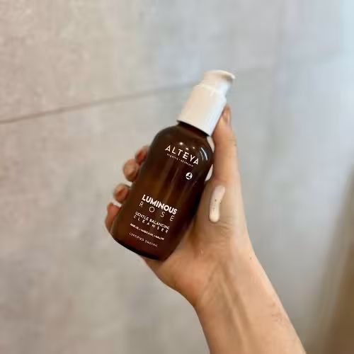 Luminous Rose Alteya Organics Jemne harmonizujúce pleťové mlieko 120 ml