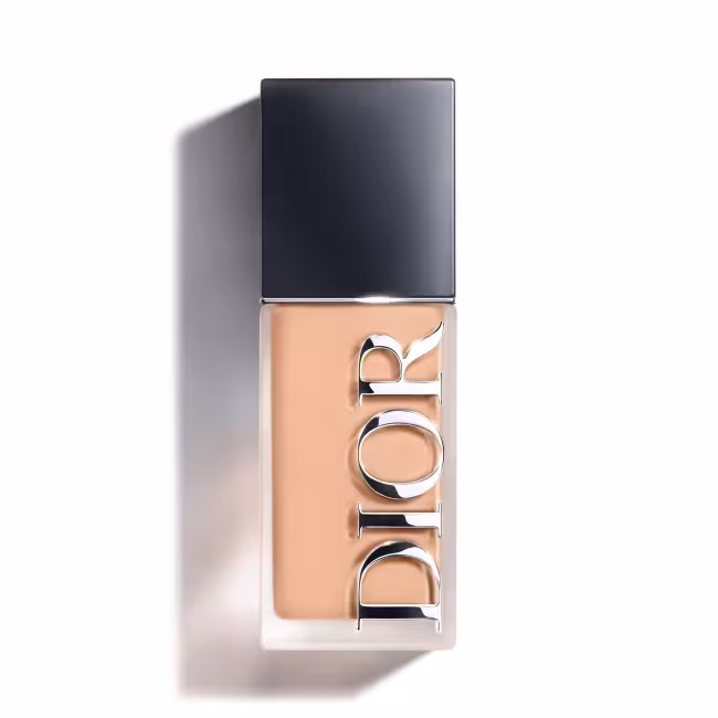 Dior FOREVER SKIN WEAR Make-up s prirodzeným matným efektom