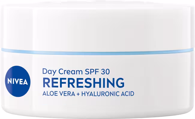 Nivea Hydratačný denný krém SPF 30 Essential (Refreshing Day Cream) 50 ml
