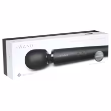 Le Wand Petite - exkluzívny, akumulátorový masážny vibrátor (čierny)
